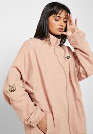 We've joined forces with ethical agency good on you to give you the power to choose. Buy Reebok Brown Gigi Hadid Track Jacket For Women In Mena Worldwide Fi5072