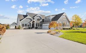 luxury homes in midland