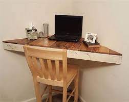 Simple diy wall desk, shelf & brackets (for under $23!). 21 Space Saving Wall Mounted Desks To Buy Or Diy Diy Corner Desk Floating Corner Shelves Floating Corner Desk
