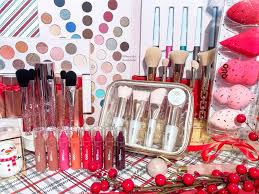 quo cosmetics holiday collection