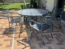 vtg wrought iron patio set with 4 chairs