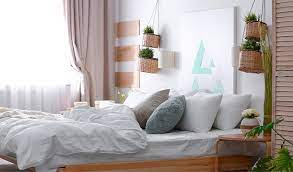 Decorating Ideas For Small Bedrooms On
