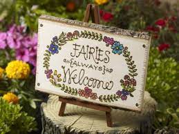 10 Diy Welcome Signs For Your Fairy