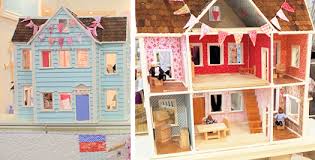 hi come play at my doll house
