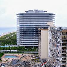 Loved ones await news, survivors flee after condo building partially collapses near miami. Xhzhl3j6qdbn M