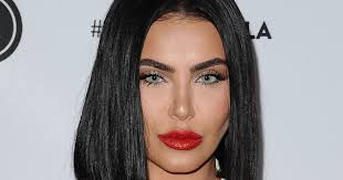 kardashian makeup artist battling