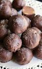 almond fudge truffles