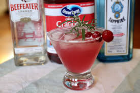 gin and cranberry juice tail drink