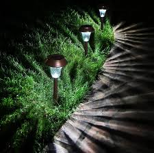 Amazon Com Enchanted Spaces Bronze Solar Path Light Set Of 6 With Glass Lens Metal Ground Stake And Extra Bright Led For Garden Lawn Patio Yard Walkway Driveway Home Improvement