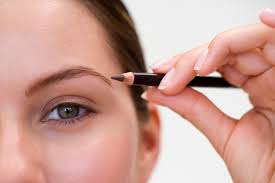 how to use eyebrow pencil as eye liner