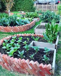 30 Creative And Easy Garden Decor Ideas