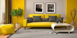 living e around a yellow sofa hof