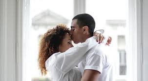benefits of kissing for mental and