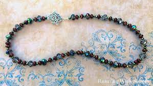 how to make an easy beaded necklace