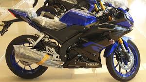 Yamaha yzf r15 bs6 top speed, price in india, mileage r15 black, this time the version 3.0 is different from its previous version that is r15 v2. Yamaha R15 V3 Racing Blue Off 68 Medpharmres Com