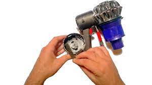 remove a dyson cordless vacuum cleaner