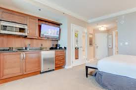 2 bedroom suites in las vegas for 4 6