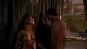 Nude video celebs » Kathleen Turner nude - Body Heat (1981)