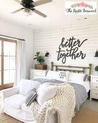 Do you love chip & joanna gaines' fixer upper and are looking to get a little magnolia home inspired farmhouse decor in you home? 15 Best Modern Farmhouse Bedroom Decor Ideas