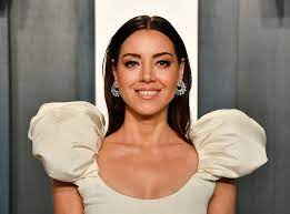 118,365 likes · 116 talking about this. Aubrey Plaza I M Literally Just Trying To Be Normal But I Can T Do It The Independent