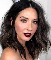 how to pull off dark lipstick shades