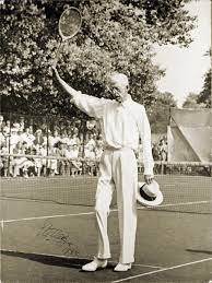 Немного удививший Густав V Шведский Немного удививший Густав V Шведский Спорт,Монархия