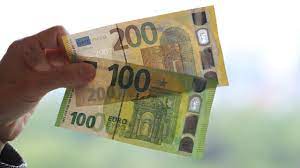 Nieuwe biljetten van 100 en 200 euro vanaf dinsdag in omloop | Economie |  NU.nl