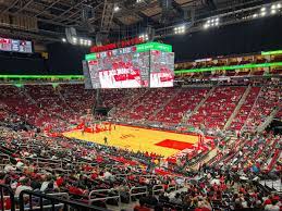 attending a houston rockets game