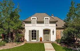homes in baton rouge la with