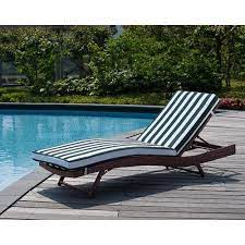 outdoor chaise lounge chair