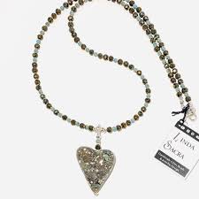 bead necklace by linda sacra