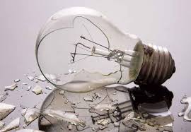 How To Remove A Broken Light Bulb 3