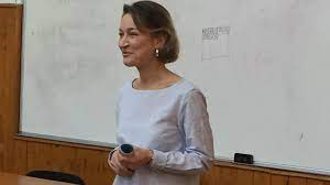 Profesori altfel] Raluca Alexandrescu: Mai e mult de lucru în domeniul formării profesorilor, pornind de condiția