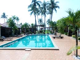 Ayana bali resort juga memiliki fasilitas wedding seperti tempat pre wedding dan pernikahan, paket honeymoon dan tersedia juga fasilitas meeting. Chalet Tepi Pantai Di Shah S Beach Resort Melaka