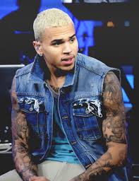 Chris brown is no stranger to controversy, but this time it's his lyrics causing a backlash rather than his actions. 7 Rocking Example Of Chris Brown Blonde Hair