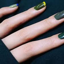 Patrick's day is all about the shamrock, here i have also included some shamrock nail art ideas along with st. 25 Actually Chic St Patrick S Day Nail Art Designs No Shamrocks Involved