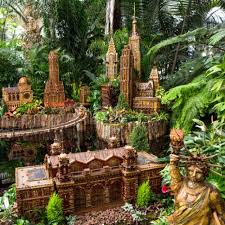 Made a trip out to the new york botanical garden on one of the hottest days of the year. All Aboard The New York Botanical Garden S Holiday Train Show New York State Destinations Ideas And Guides Travelchannel Com Travel Channel