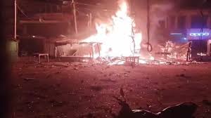 JHARKHAND : होली का जुलूस रोकने पर बवाल… गिरिडीह में दो समूहों के बीच झड़प… कई लोग घायल… कई दुकानें जलाई गईं…. भारी संख्या में पुलिस बल तैनात - Loktantra ...