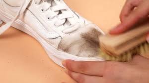 how to keep white sneakers clean 12