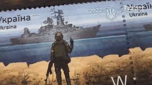 Video: Na známku s ruskou válečnou lodí, která má jít do …, se stojí fronty  | Stream