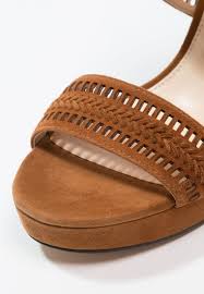 Vince Camuto Jazelle Platform Sandals Maple Brown Women