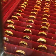 Informasi harga emas terupdate dan terpercaya. Emas Anuar Jewelry Store