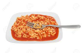 アルファベットのスパゲッティ スパゲッティ スペルとフォークのプレートを食べる白に対して分離の写真素材・画像素材 Image 21924644
