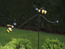 Garden Plug Balance Bees 120cm