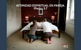 Resultado de imagen para esposos orando juntos