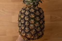 When should you throw out pineapple?