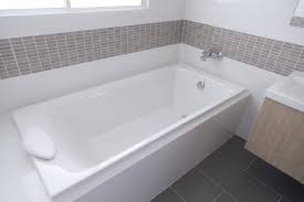 bathtub replacement cost per square