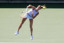 Only 1 available and it's in 1 person's cart. Wta Bronx Camila Giorgi Saves 4 Mp S Against Wang Linette Tops Siniakova