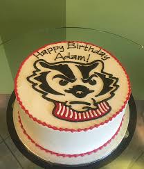 badgers layer cake cly cupcakes