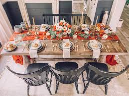 how to set a beautiful thanksgiving table